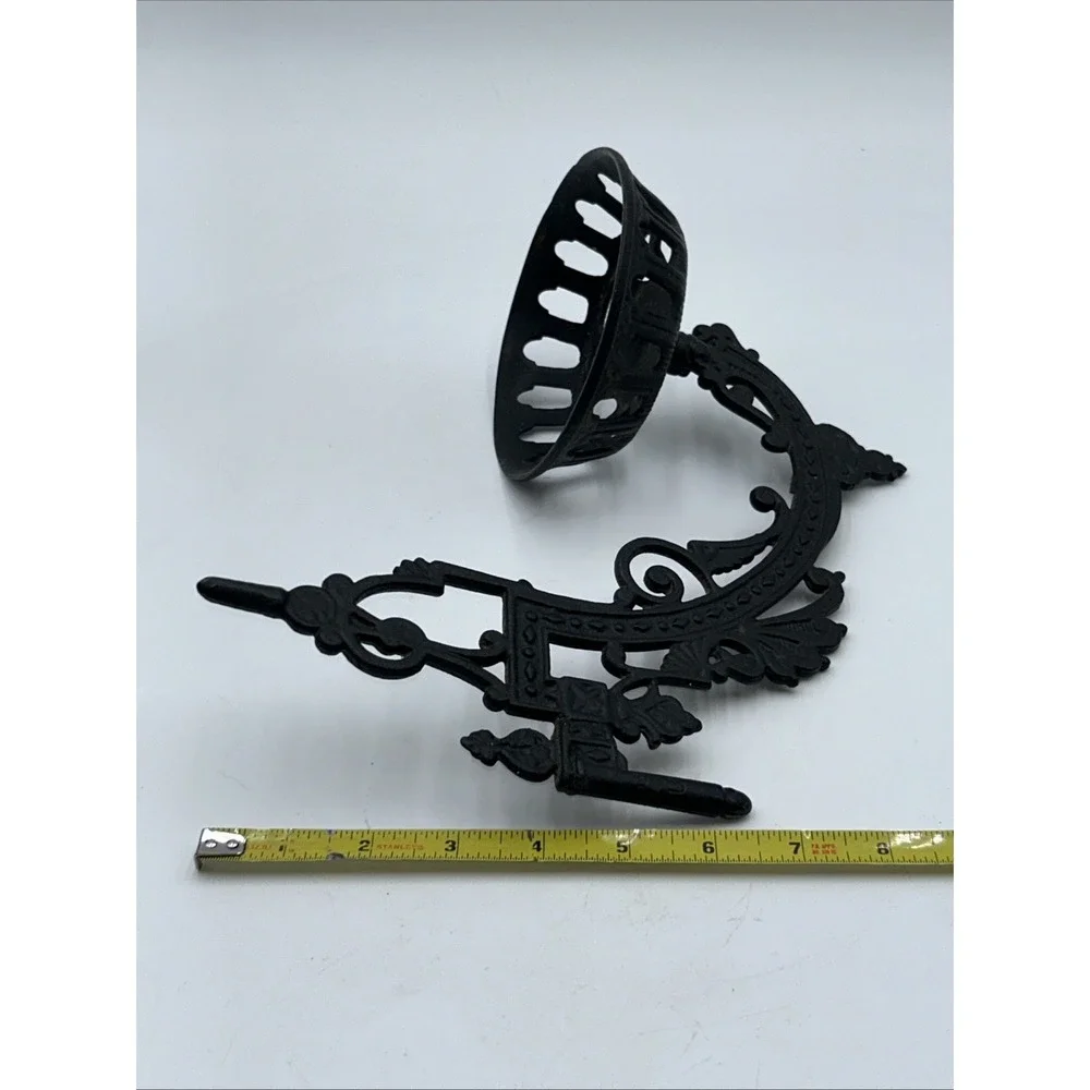 Vintage Cast Iron Oil Kerosene Lamp Swing Arm Wall Mount No Wall Bracket